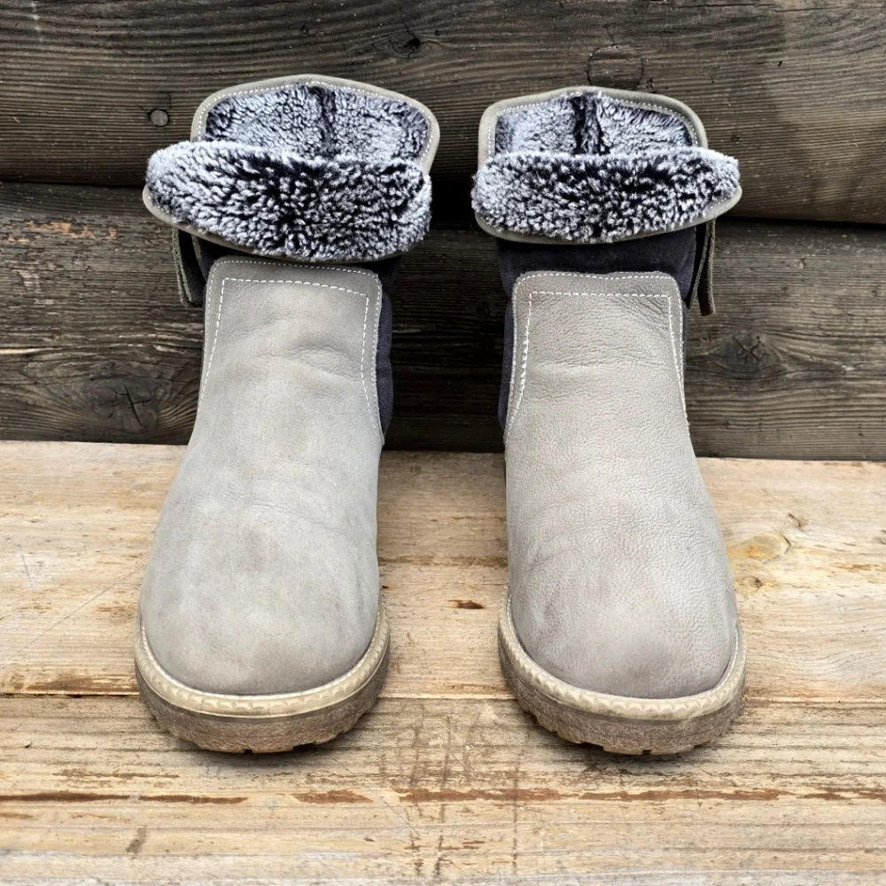 G.H. Bass & Co. Haley Taupe Nubuck Leather, Faux Fur Lined Winter Boots. WMS 9M